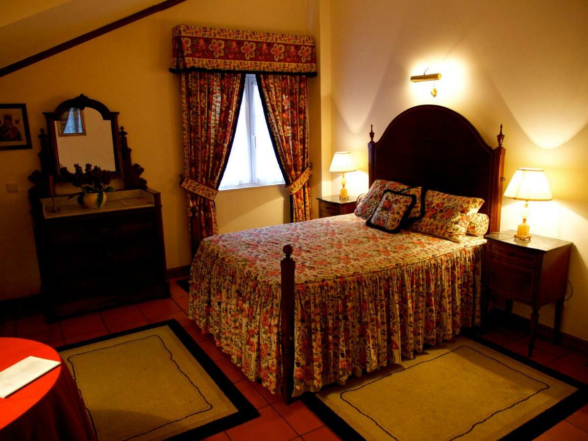Casa Dos Arrabidos Guest House Torres Novas Eksteriør bilde